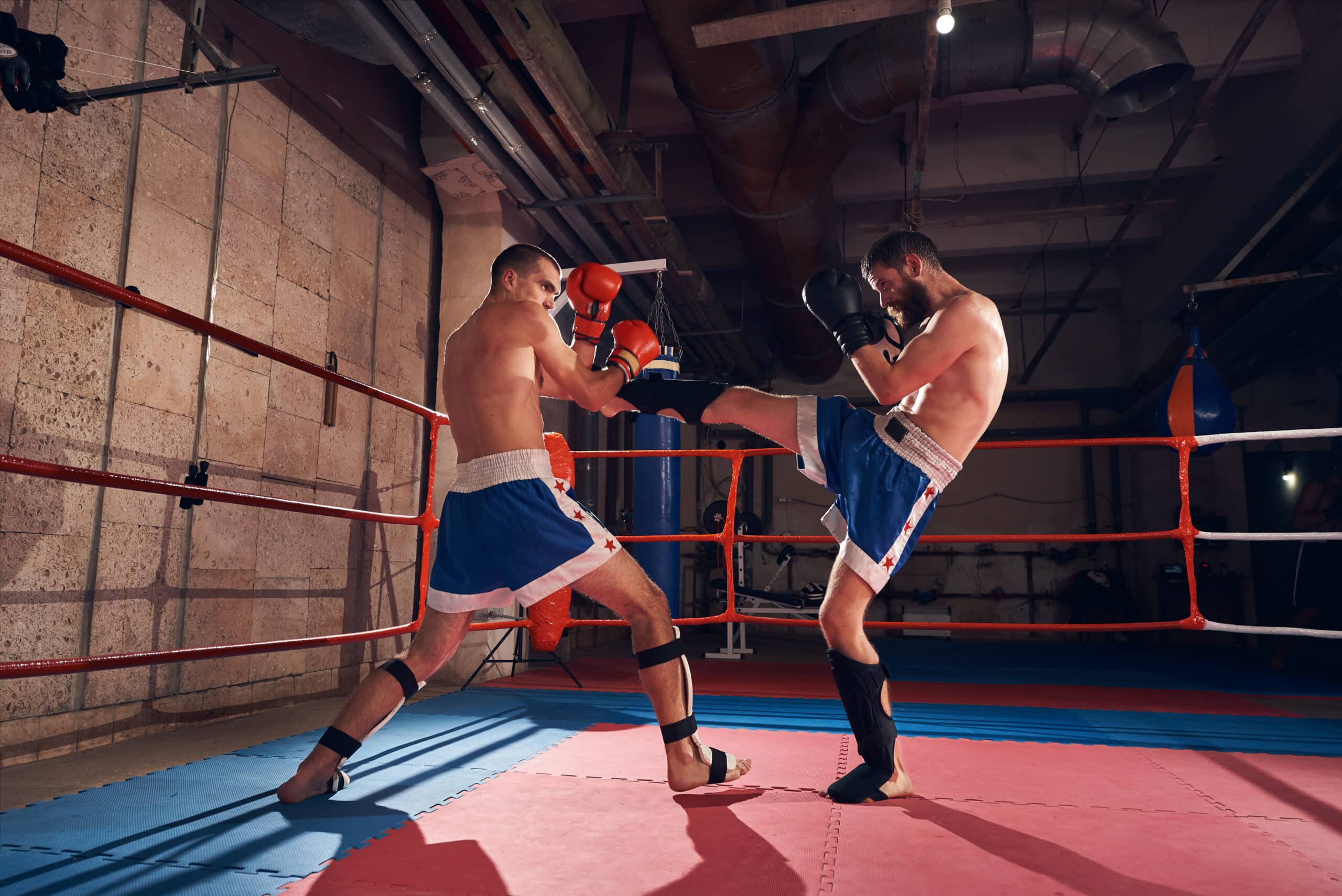Kickboxtraining im Ring im Kosak Fight Club Böheimkirchen